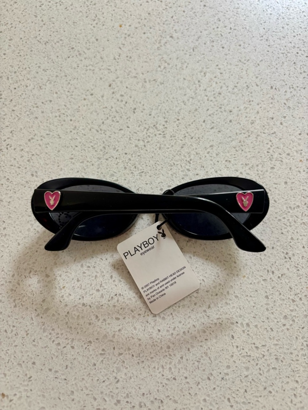 NWT Vintage PLAYBOY Black Oval Women's Sunglasses - Picture 3 of 3